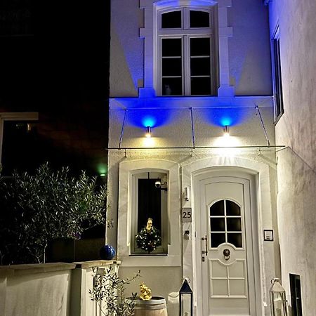Villa Rheinstein Am Schloss Engers ノイヴィート エクステリア 写真